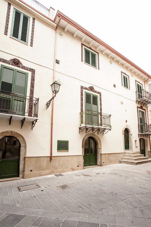 Palazzo Pagliaro Hotel Santo Stefano di Camastra Exterior photo