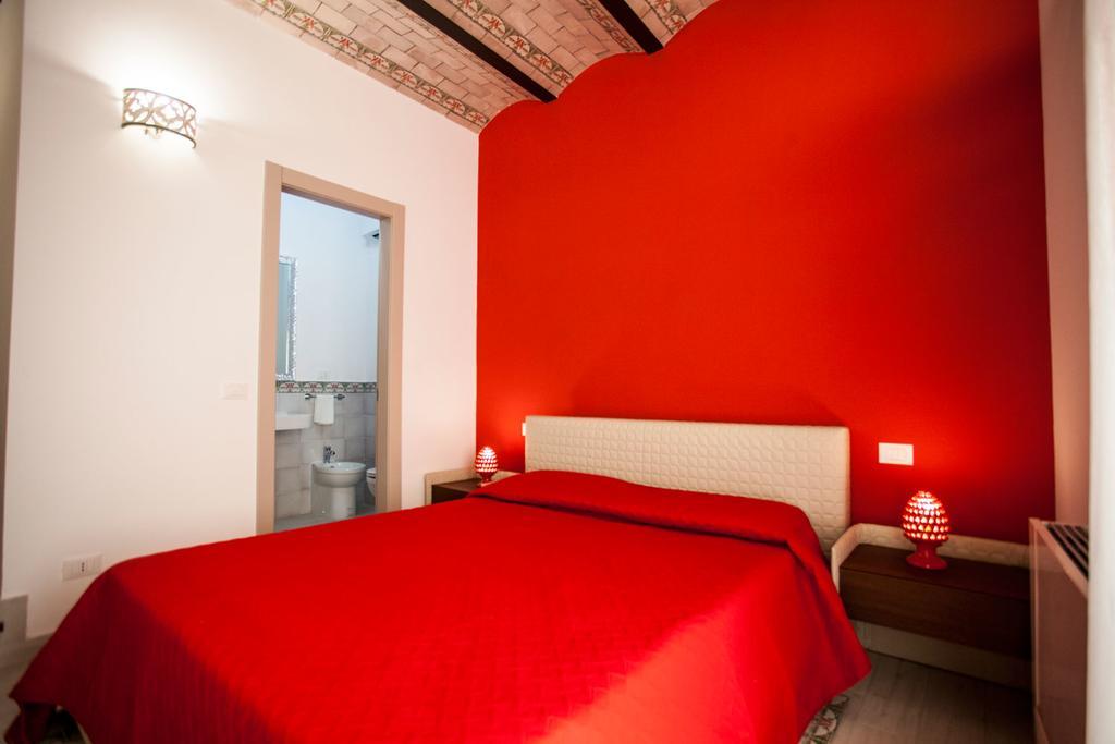 Palazzo Pagliaro Hotel Santo Stefano di Camastra Exterior photo